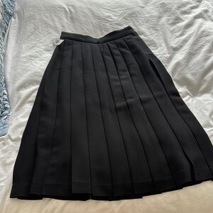 Aritzia - Pistilli skirt